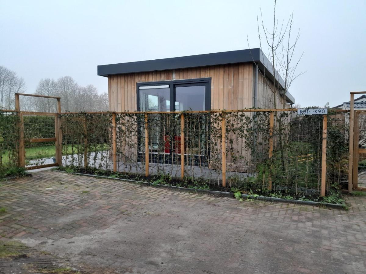 Luxe 5 Persoons Bungalow Op Rustig Vakantiepark Nabij Leeuwarden Dronrijp Buitenkant foto